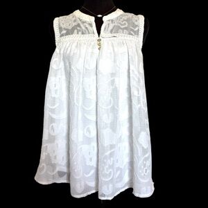 NWT Mason & Belle Woman’s Medium Elegant White Lace Tank Top With Buttons